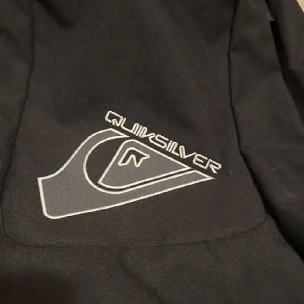 RARE Vintage Y2K Quiksilver Rolling Suitcase Carry-On Black Skater Surf Luggage